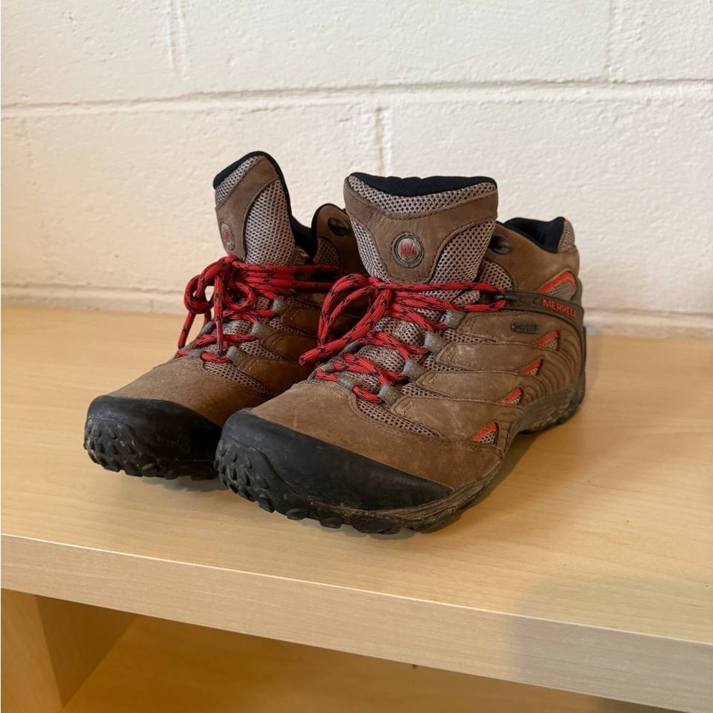 Brown Hiking Boots with Red Accents Boulder Merrell